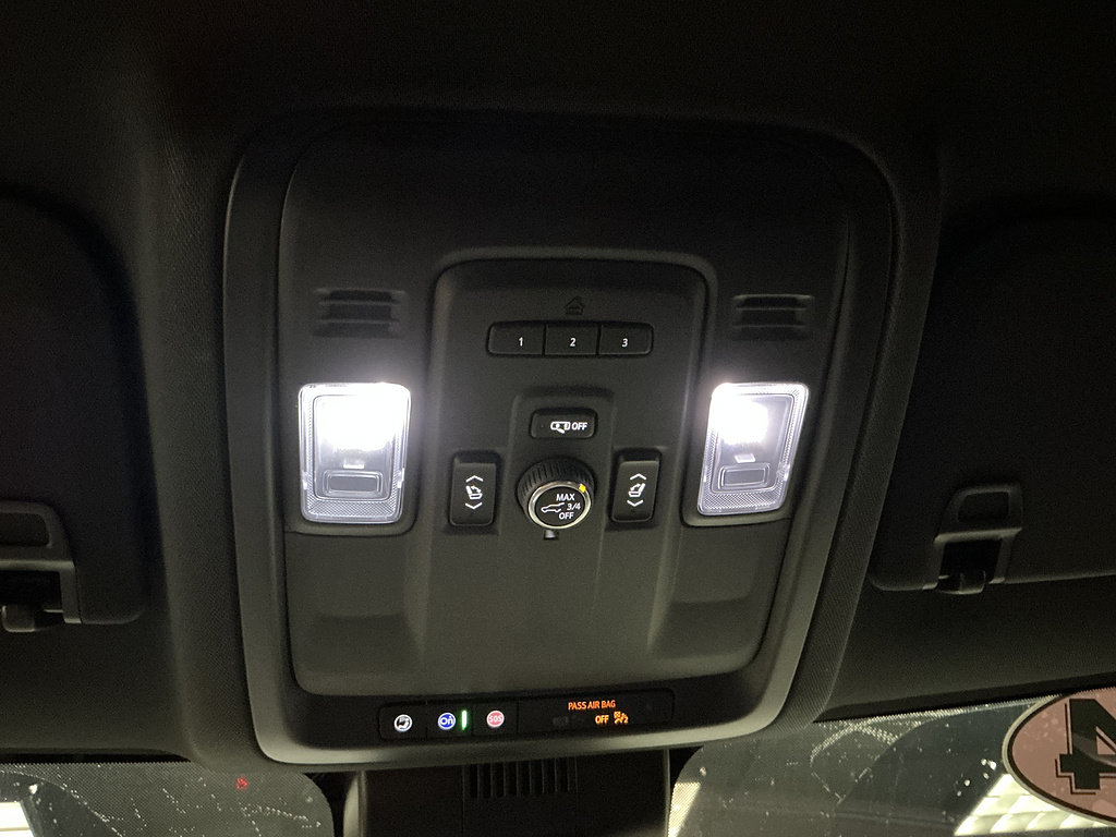 Used 2024 Chevrolet Tahoe RST w/ RST Performance Edition AWD/4WD image 22