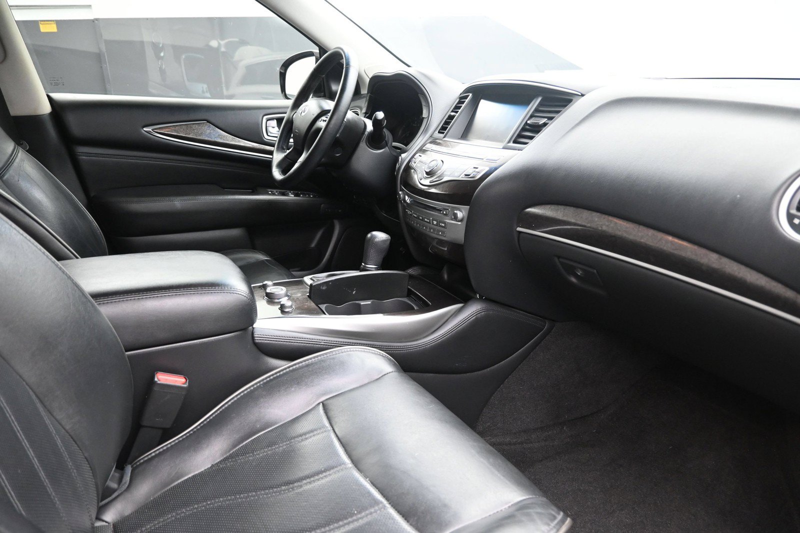 Used 2015 INFINITI QX60 FWD w/ Premium Plus Package image 28