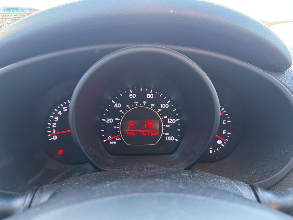 Used 2018 Kia Soul + image 12