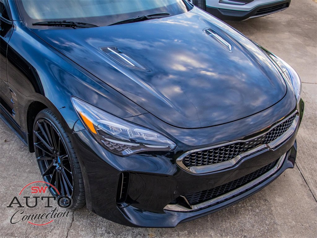Used 2022 Kia Stinger GT-Line w/ Sun & Sound Package image 3