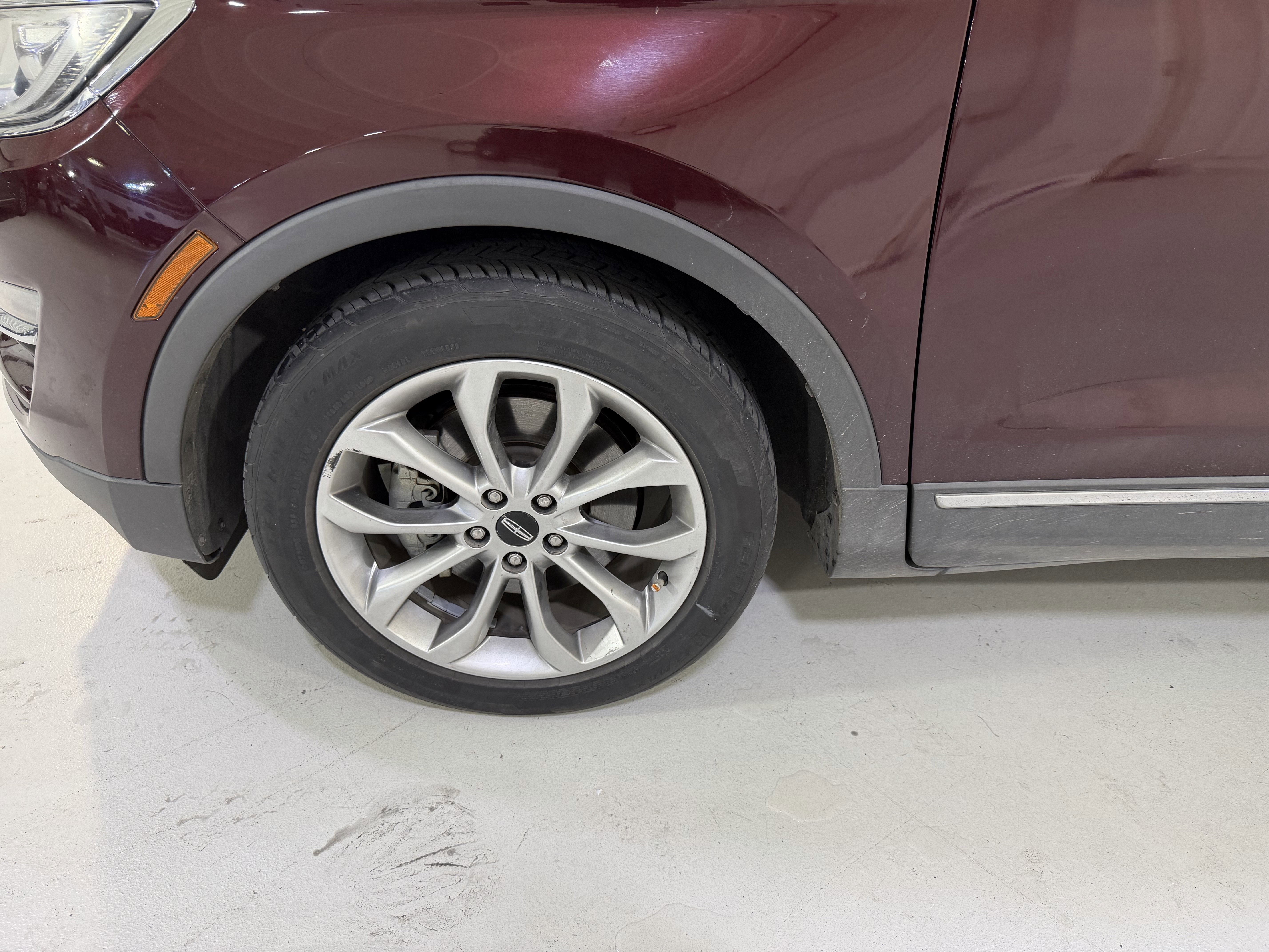 Used 2018 Lincoln MKC Select w/ Select Plus Package FWD image 9