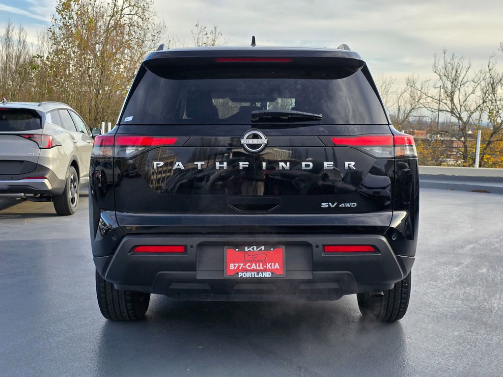 Used 2024 Nissan Pathfinder SV image 4