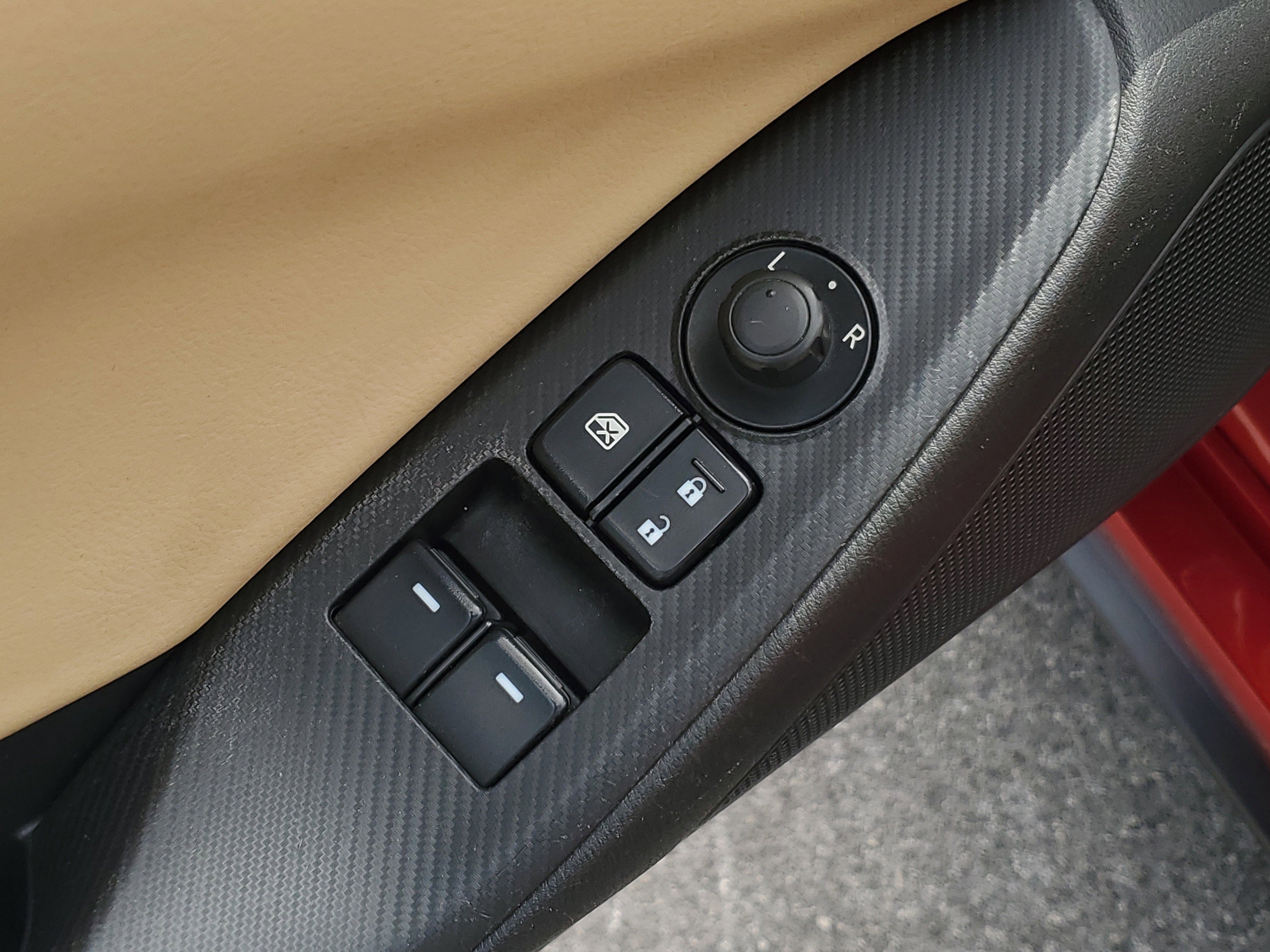 Used 2017 MAZDA MX-5 Miata RF Grand Touring RWD image 13