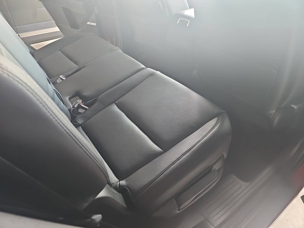 New 2026 Hyundai Santa Fe Limited FWD image 11