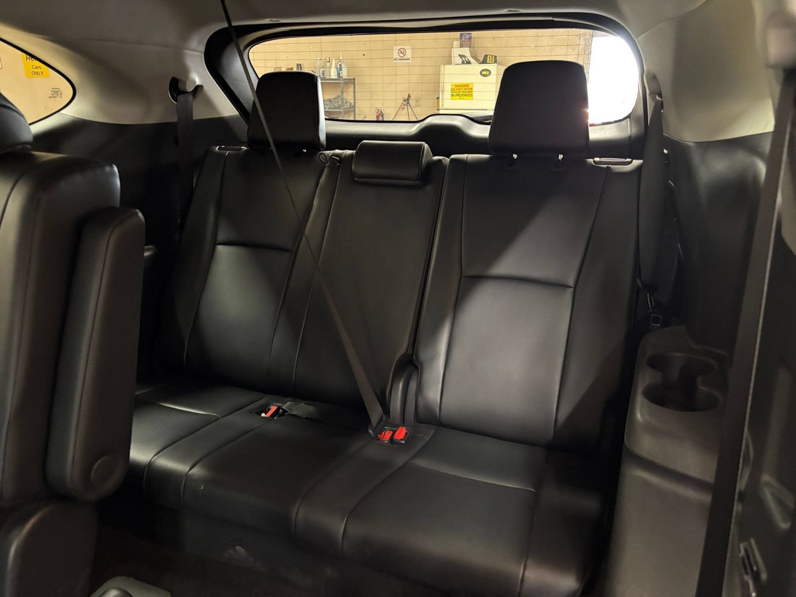 Used 2026 Toyota Highlander XLE AWD/4WD image 30