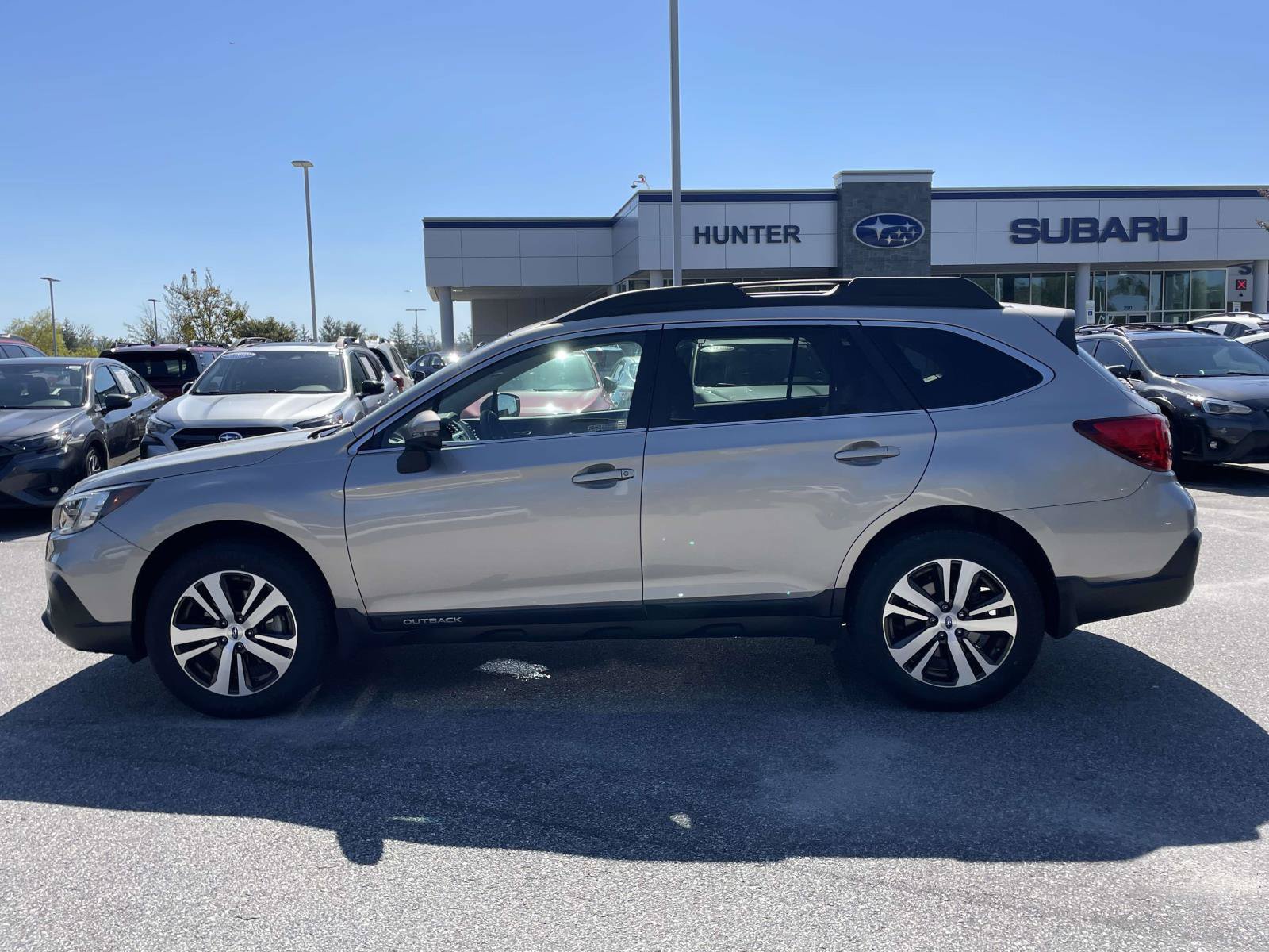 Used 2019 Subaru Outback 2.5i Limited AWD/4WD image 26
