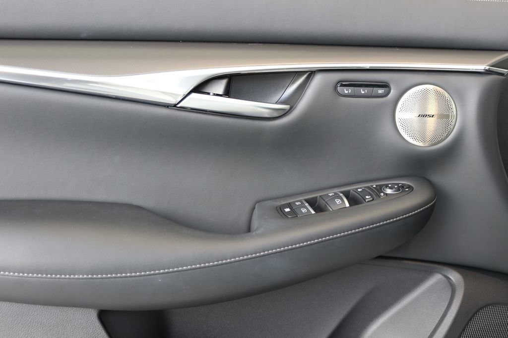 Certified 2025 INFINITI QX50 Luxe image 12