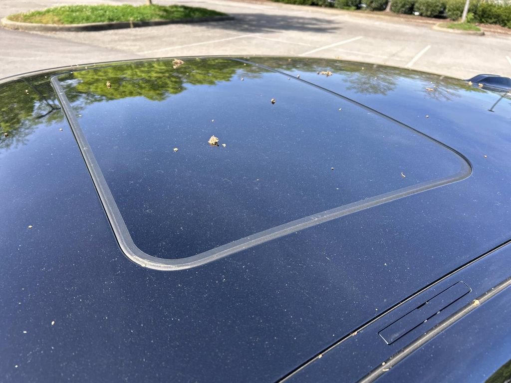 Used 2024 BMW 530i w/ Premium Package RWD image 12