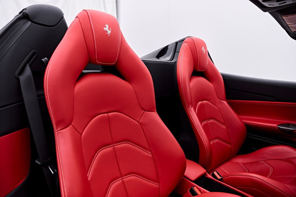 Used 2018 Ferrari 488 Spider RWD image 59