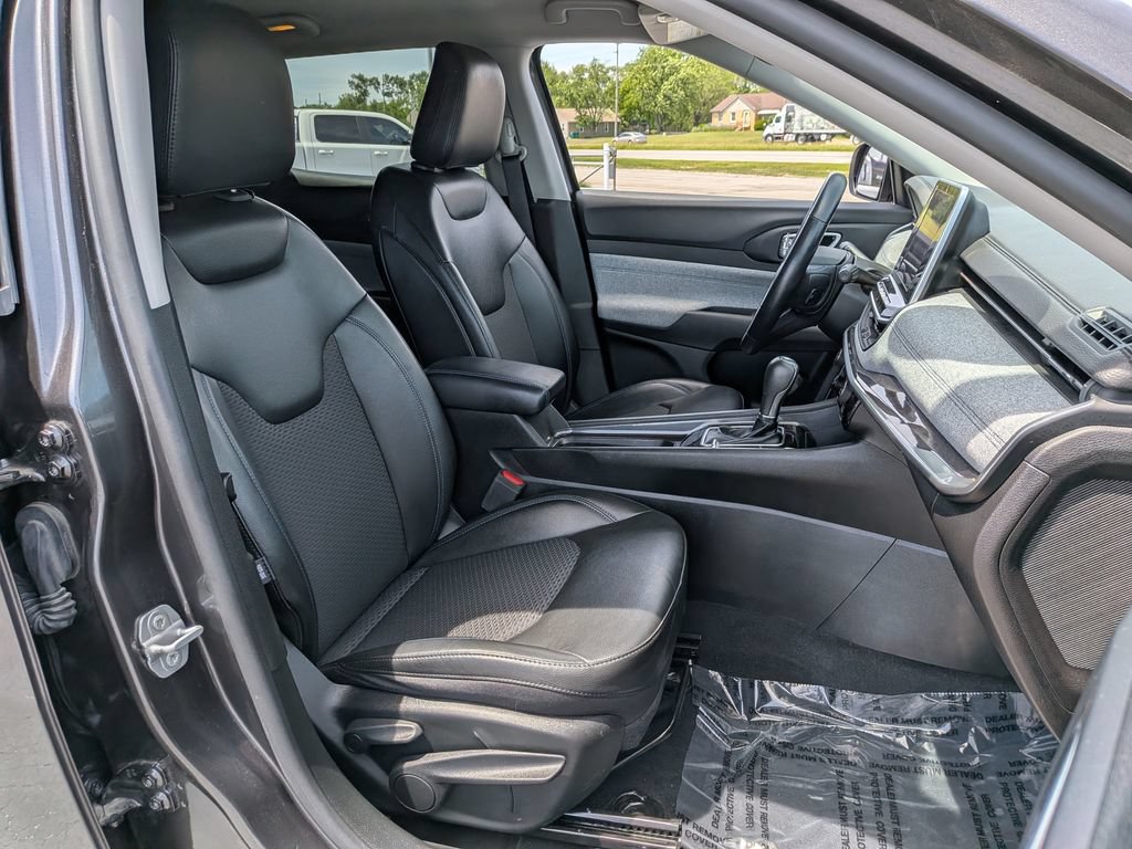 Used 2022 Jeep Compass Latitude w/ Convenience Group AWD/4WD image 22