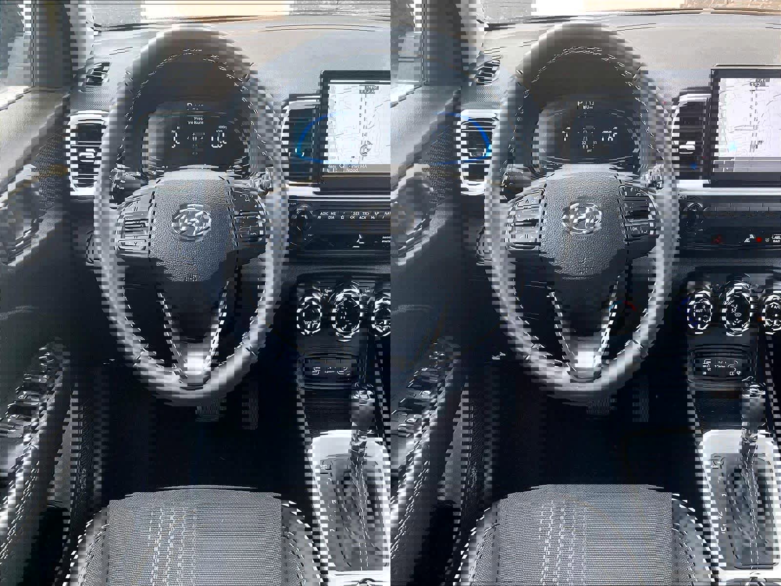 Certified 2023 Hyundai Venue Limited image 17