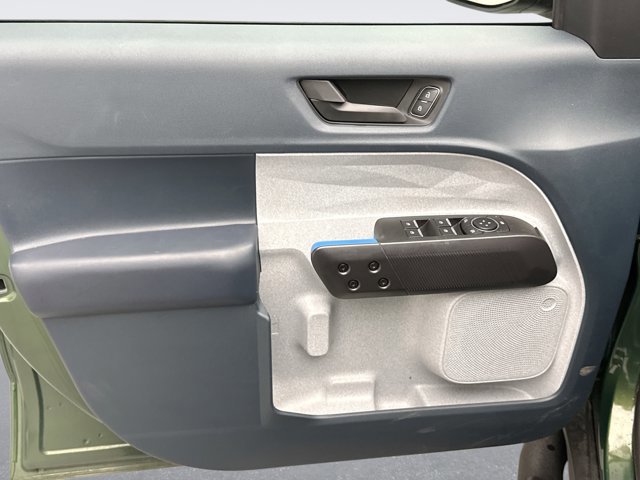 Used 2025 Ford Maverick XLT w/ Equipment Group 302A image 9