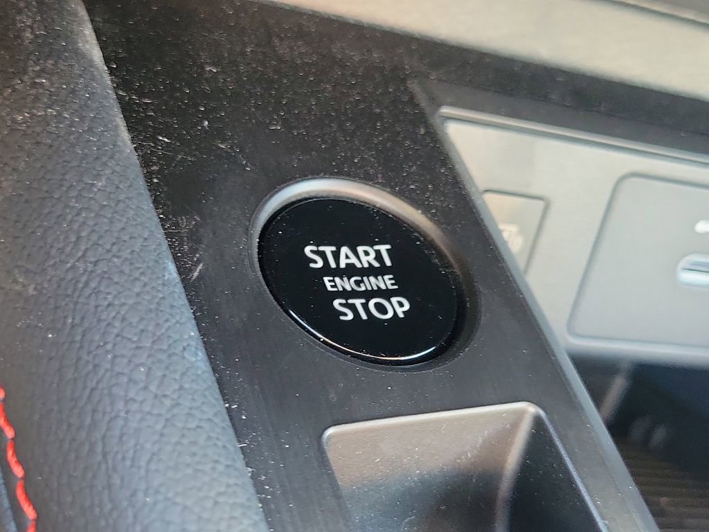 New 2026 Nissan Kicks SR image 38