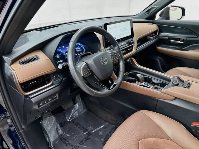 Used 2024 Toyota Grand Highlander AWD Hybrid image 9