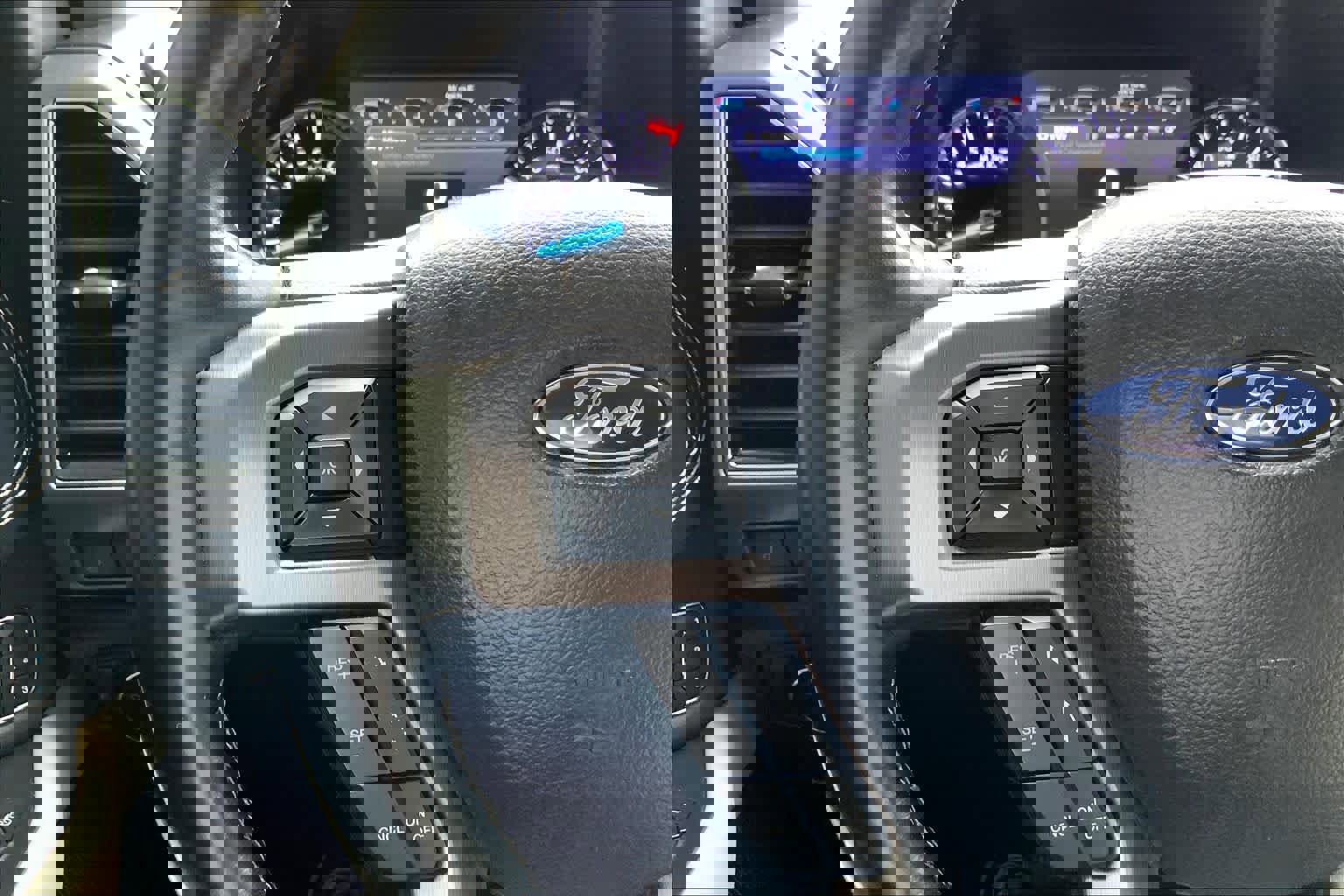 Used 2020 Ford Expedition Platinum image 24