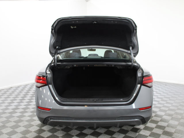 Used 2020 Nissan Sentra SV w/ Lighting Package FWD image 15