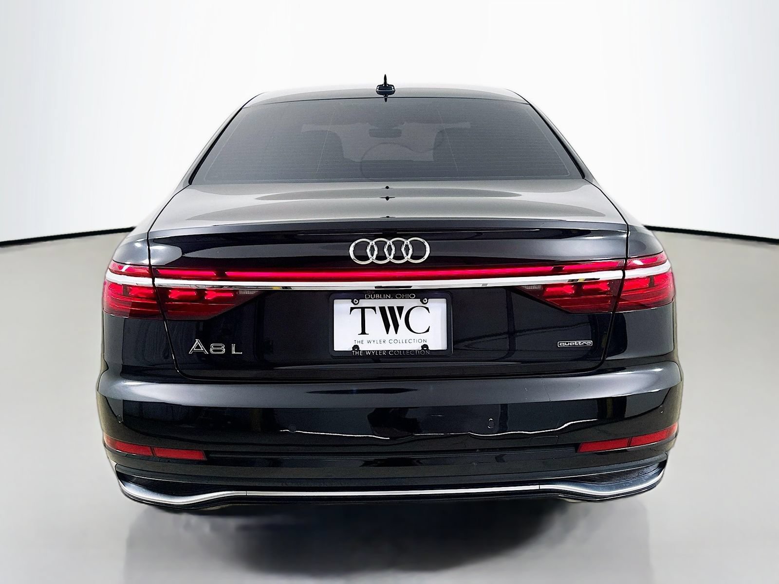 Used 2023 Audi A8 L 3.0T w/ Comfort Plus Package AWD/4WD image 6