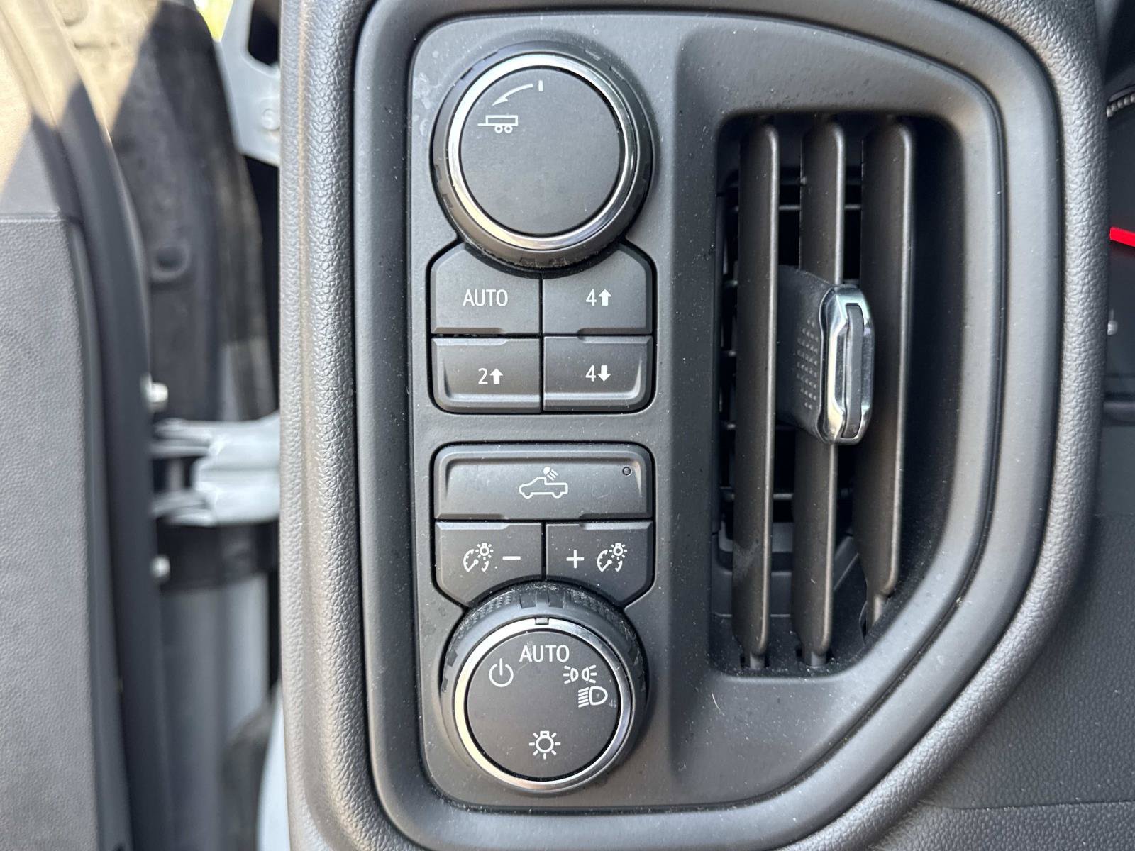 Used 2024 Chevrolet Silverado 1500 Custom Trail Boss AWD/4WD image 26
