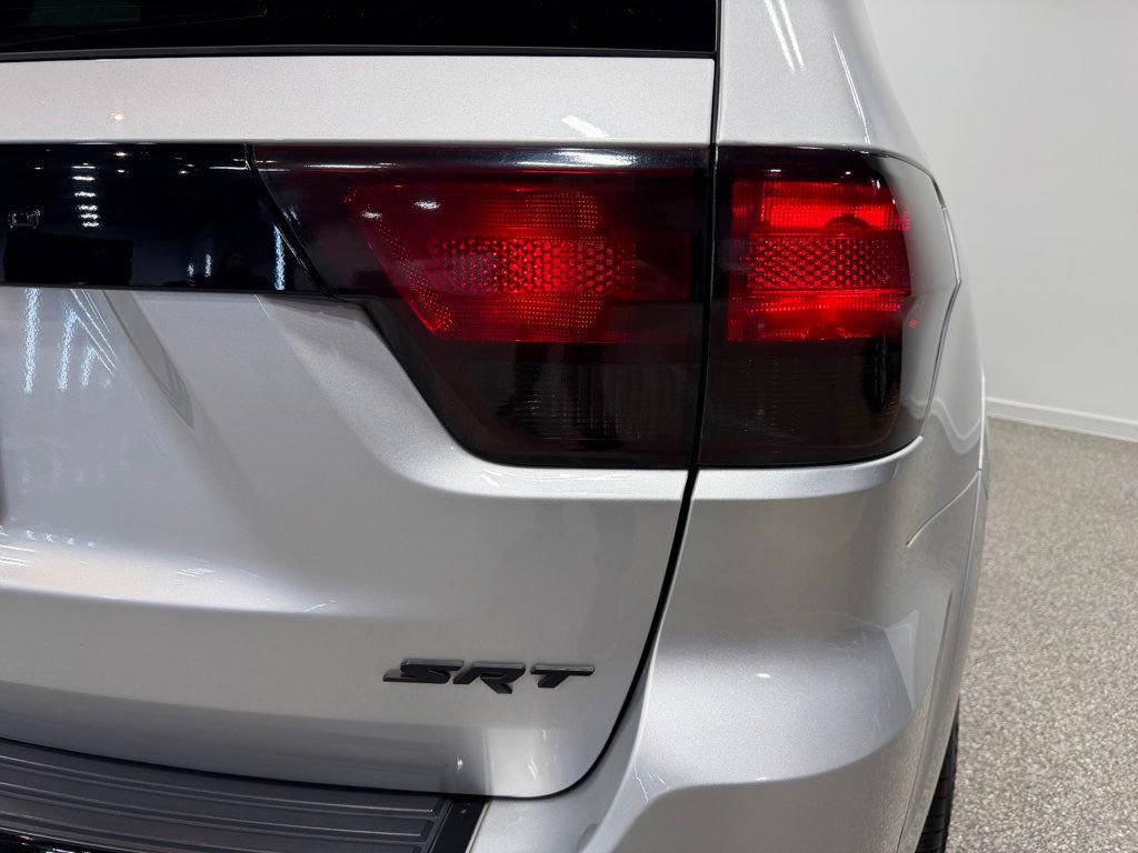 Used 2012 Jeep Grand Cherokee SRT8 w/ Luxury Group II image 33