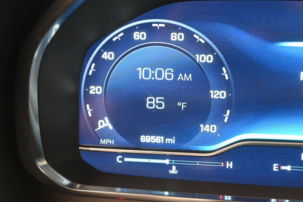 Used 2024 Chevrolet Tahoe Premier AWD/4WD image 12