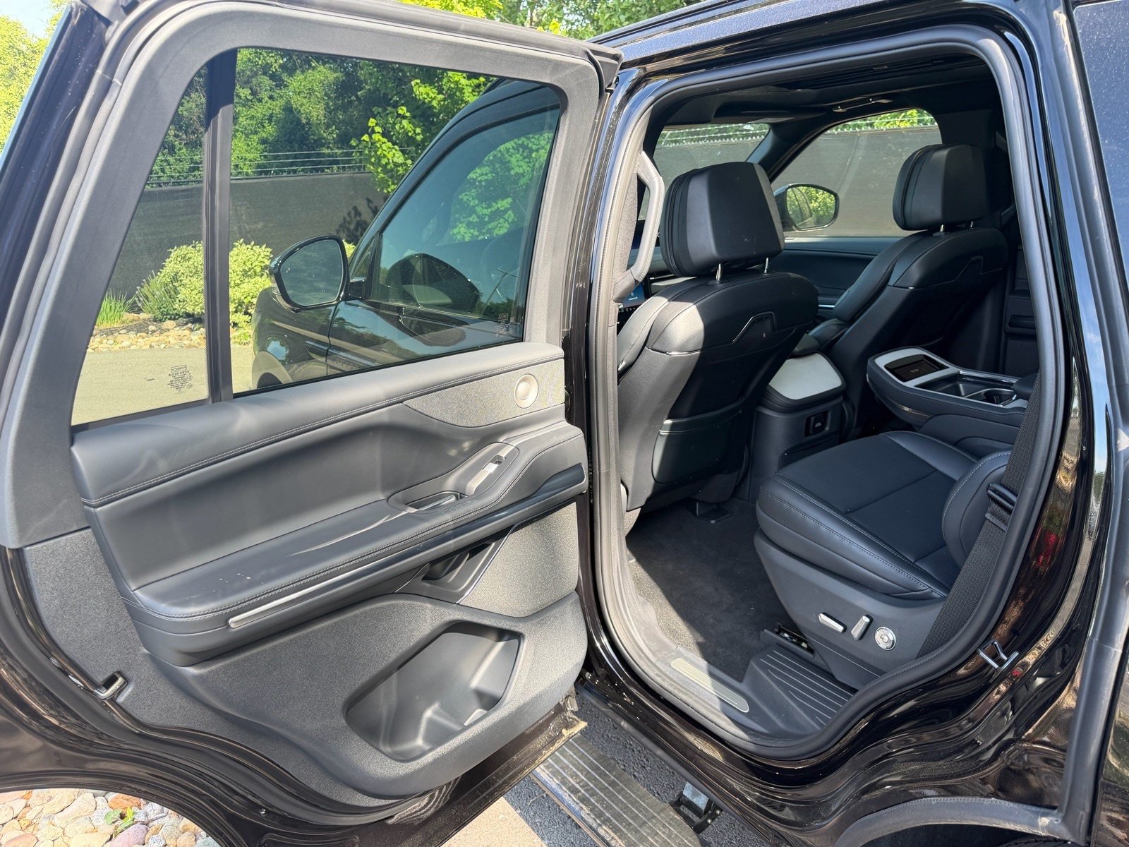 New 2026 Lincoln Navigator Reserve w/ Jet Appearance Package AWD/4WD image 21