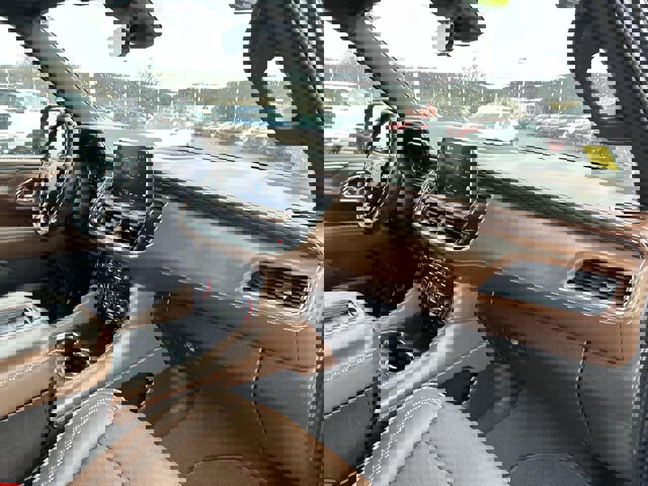 Used 2023 Chevrolet Tahoe High Country image 16