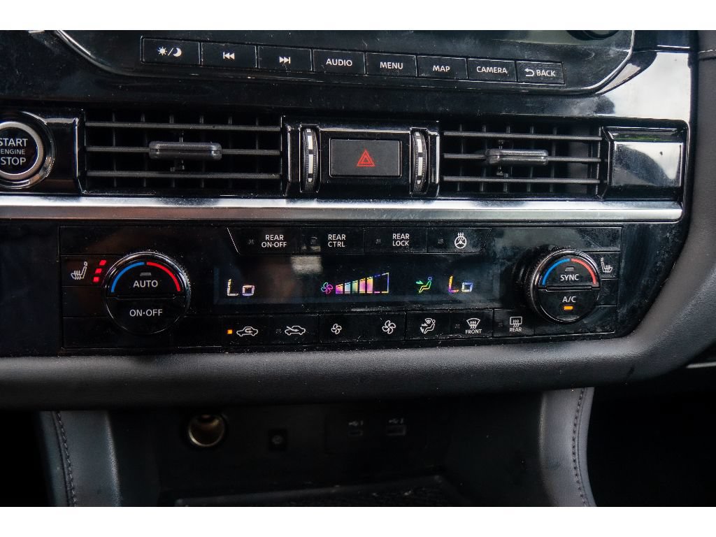 Used 2023 Nissan Pathfinder SL AWD/4WD image 26