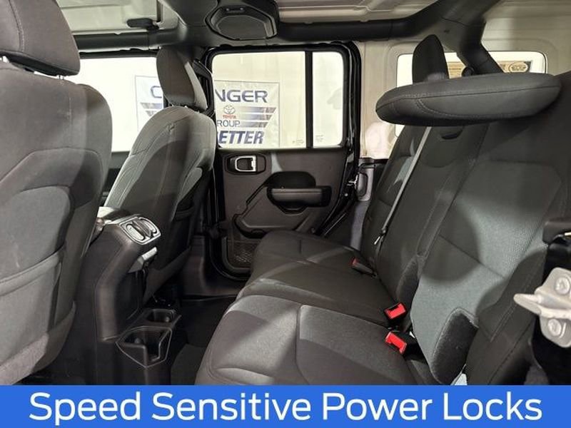 Used 2022 Jeep Wrangler Unlimited Sport image 15