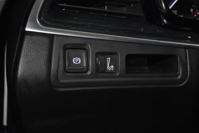 Used 2024 Cadillac XT5 Premium Luxury image 9