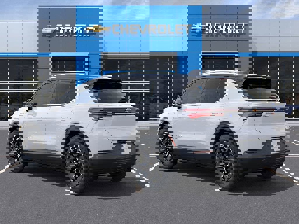 New 2026 Chevrolet Equinox EV LT image 3