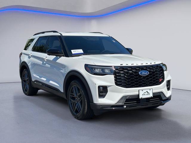 Certified 2025 Ford Explorer ST AWD/4WD image 5