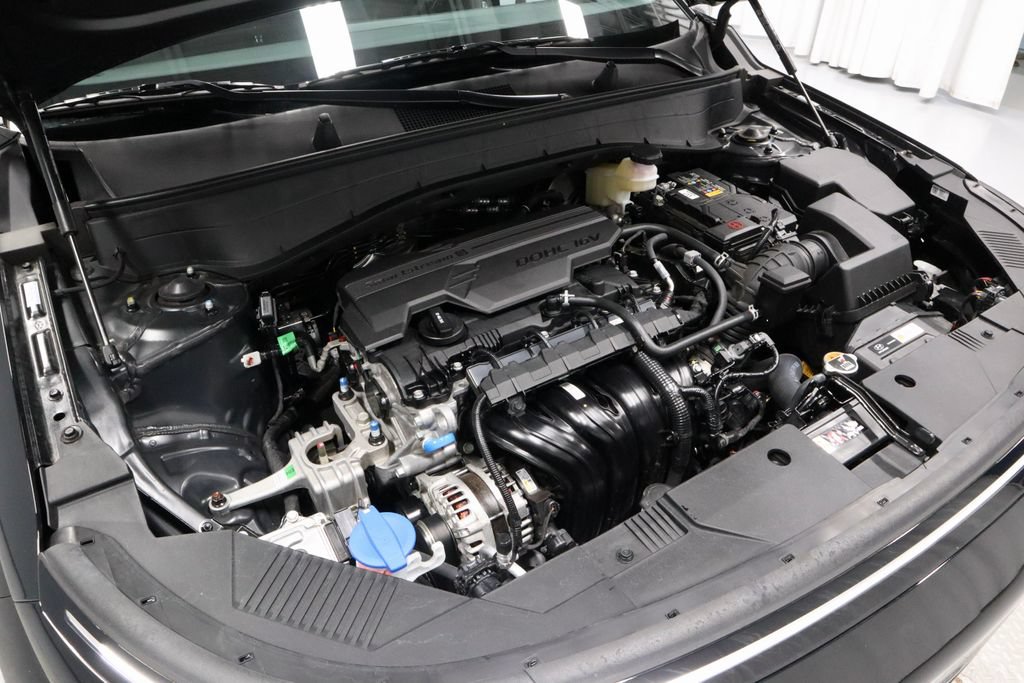 Certified 2025 Hyundai Kona SEL AWD/4WD image 19