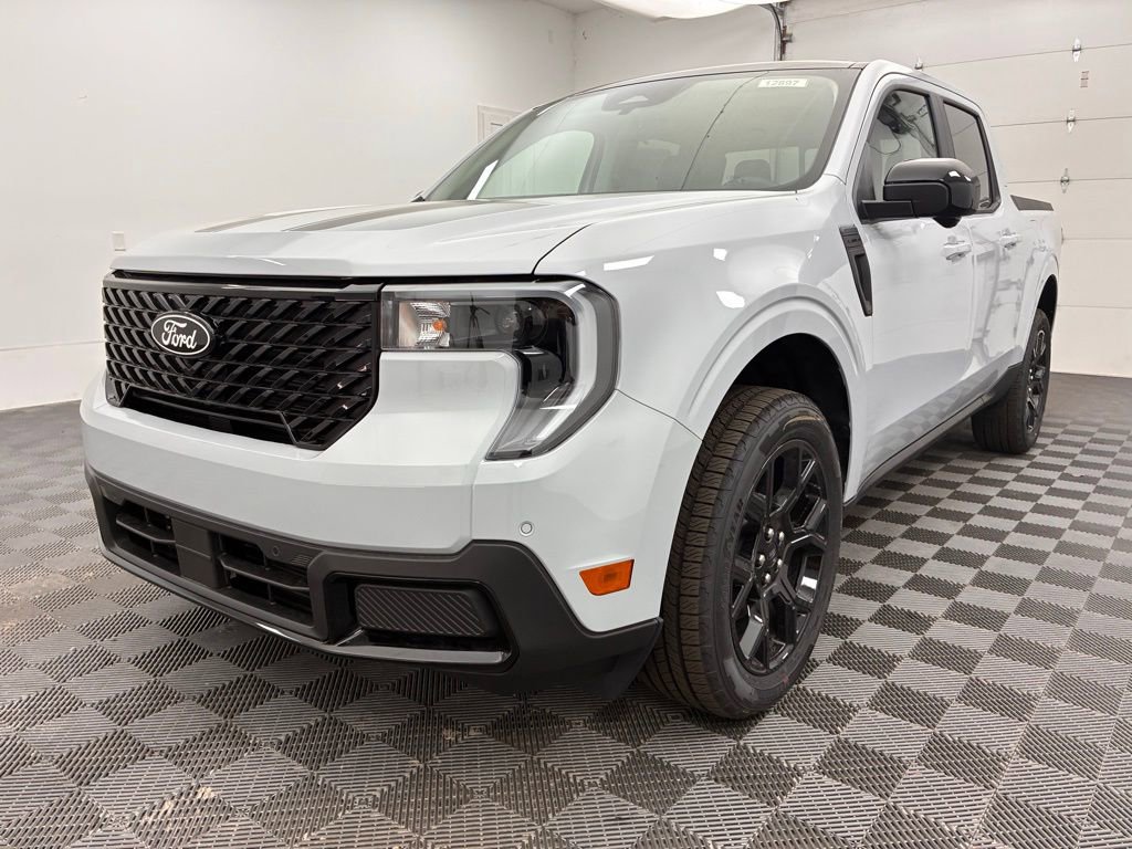 New 2025 Ford Maverick Lariat w/ Black Appearance Package image 13