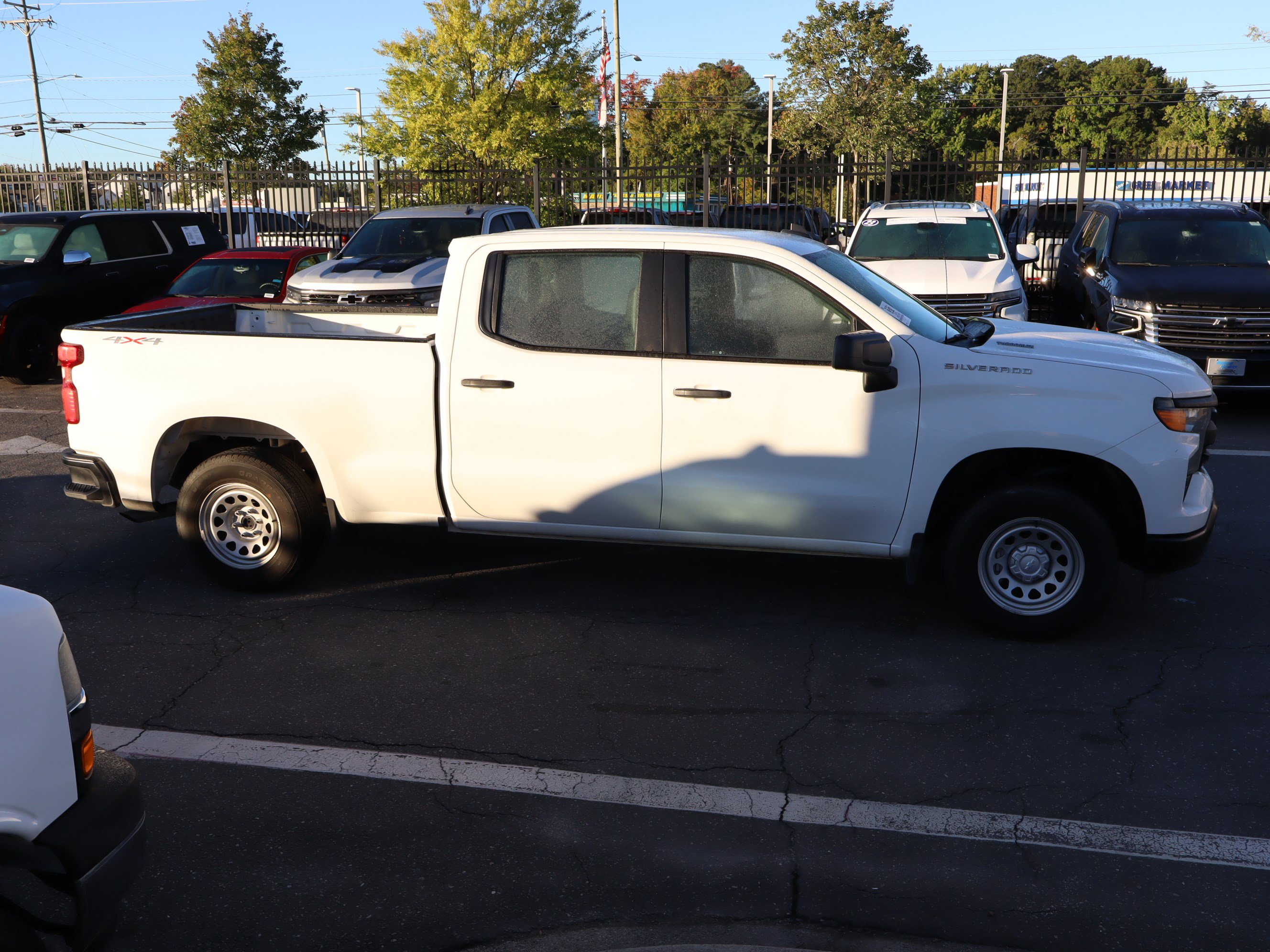 Used 2024 Chevrolet Silverado 1500 W/T w/ Trailering Package AWD/4WD image 12