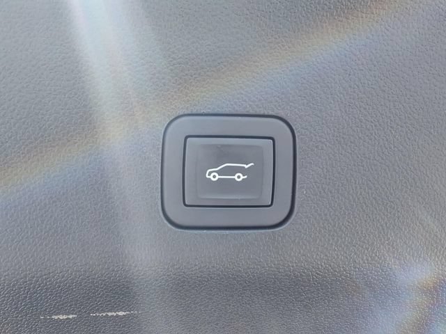 Certified 2026 Cadillac Escalade ESV V w/ LPO, ONYX Package AWD/4WD image 11