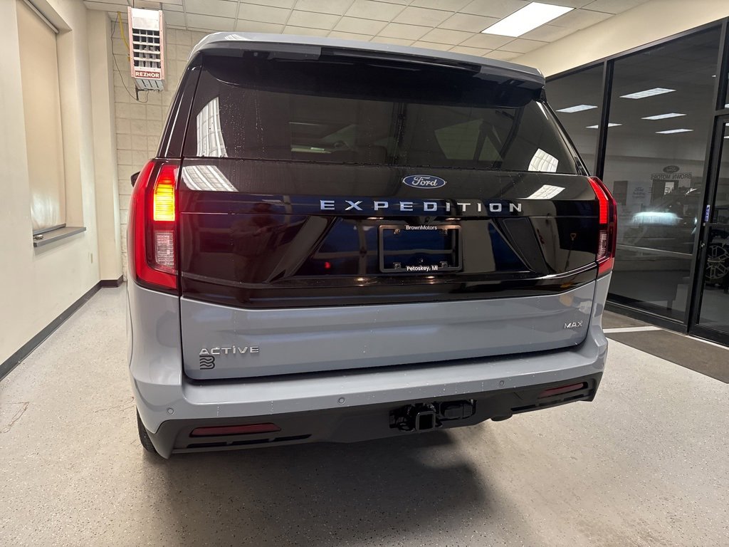 New 2025 Ford Expedition Max Active image 17