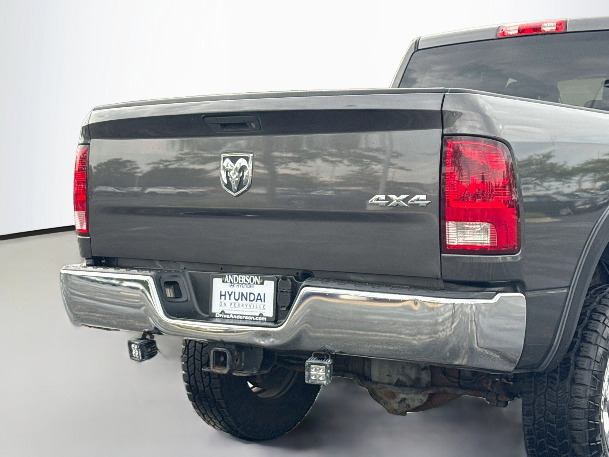Used 2014 RAM 2500 Tradesman w/ Chrome Appearance Group AWD/4WD image 6