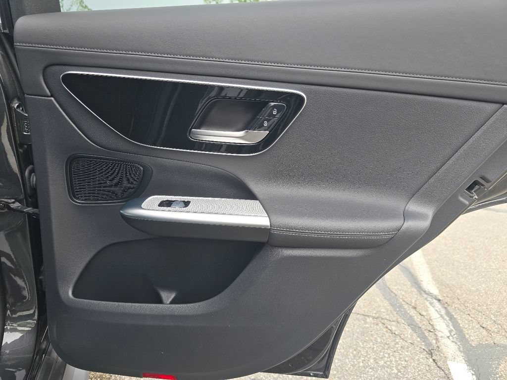 Used 2023 Mercedes-Benz GLC 300 4MATIC image 23