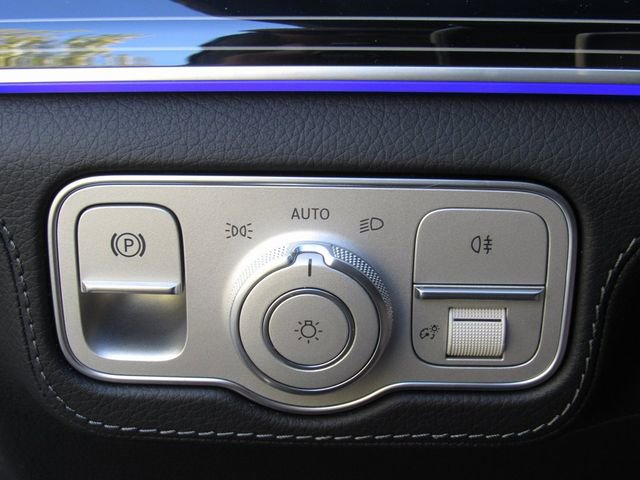 New 2026 Mercedes-Benz GLS 580 4MATIC image 40
