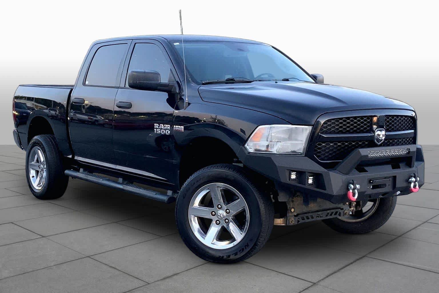 Used 2015 RAM 1500 Express AWD/4WD image 3