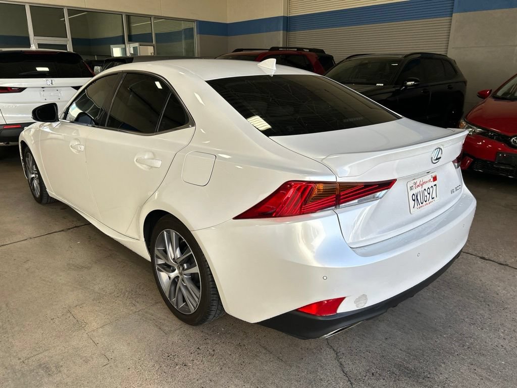 Used 2020 Lexus IS 300 w/ Navigation Package RWD image 10