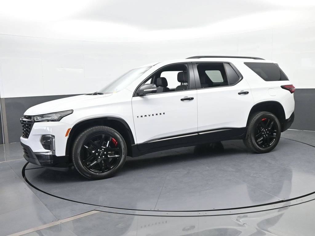 Used 2023 Chevrolet Traverse Premier w/ Redline Edition image 2