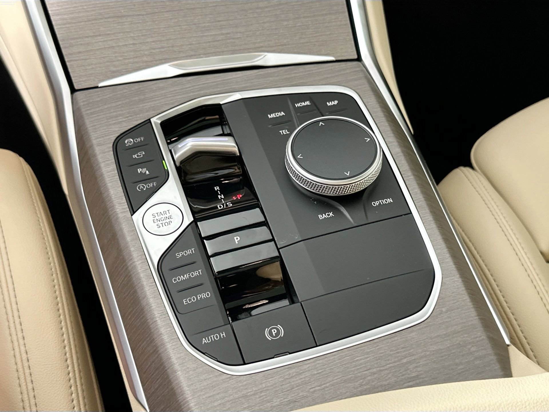 Used 2025 BMW 330i 330i w/ Convenience Package image 18