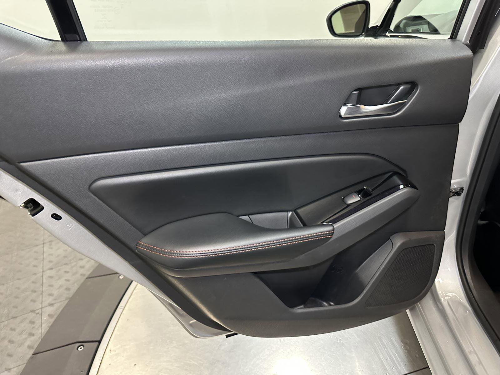 Used 2024 Nissan Altima 2.5 SR image 29