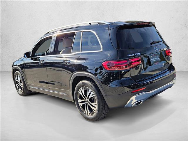 Used 2025 Mercedes-Benz GLB 250 image 8