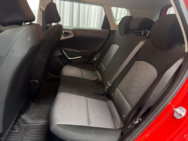 Certified 2024 Kia Soul LX w/ LX Technology Package FWD image 27