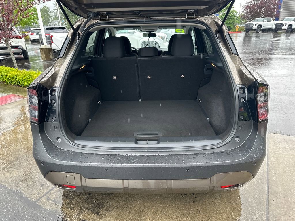 Used 2025 Nissan Kicks SV FWD image 25