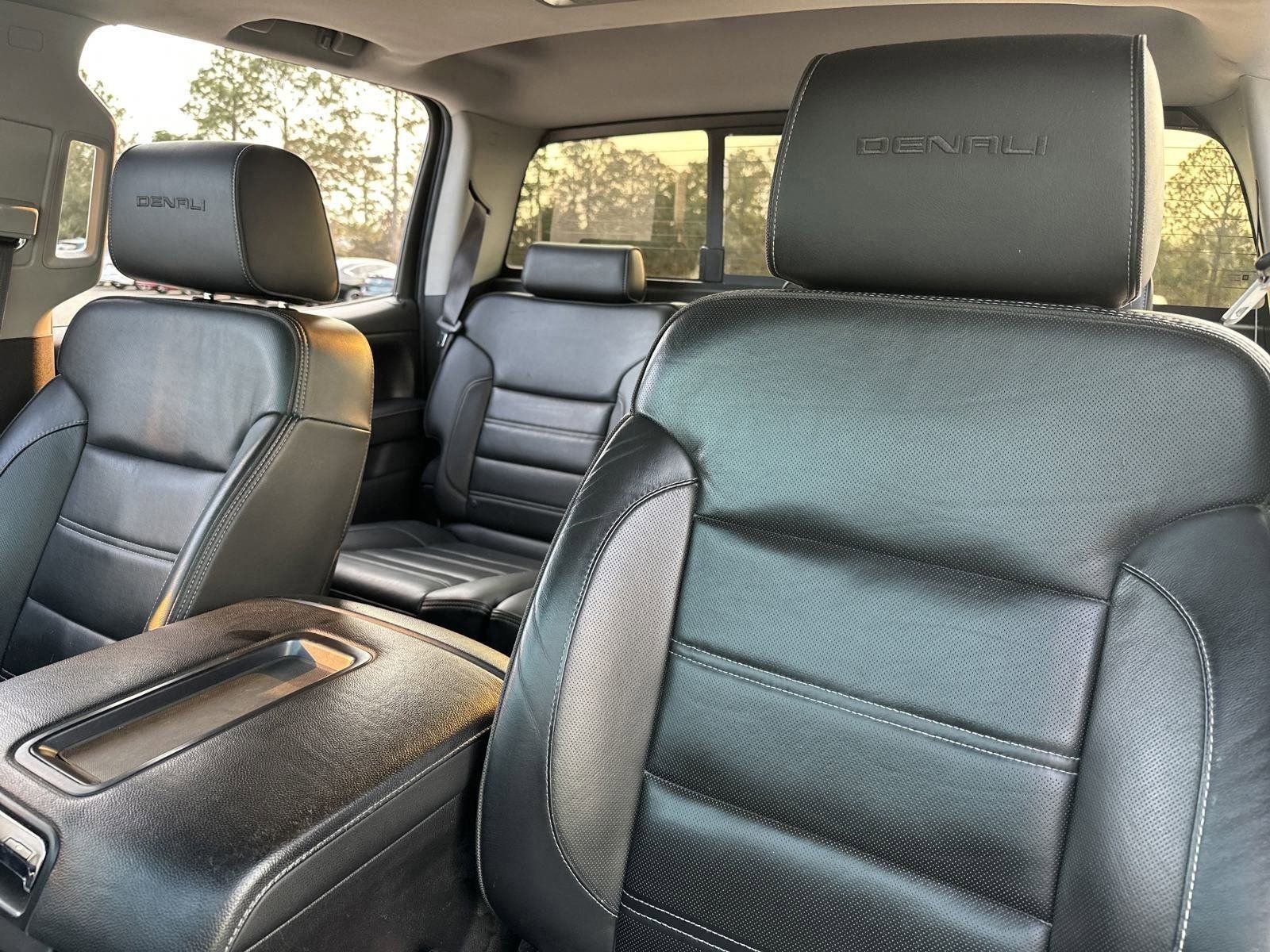 Used 2015 GMC Sierra 3500 Denali w/ Driver Alert Package AWD/4WD image 4
