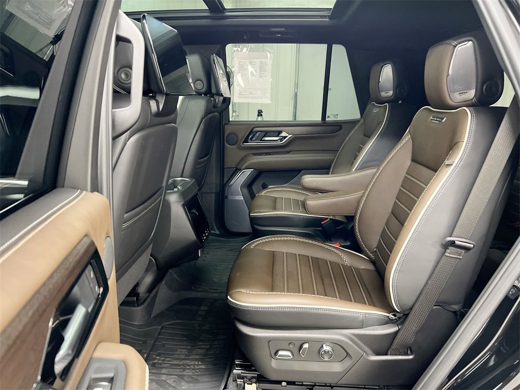 Used 2025 GMC Yukon Denali Ultimate image 24