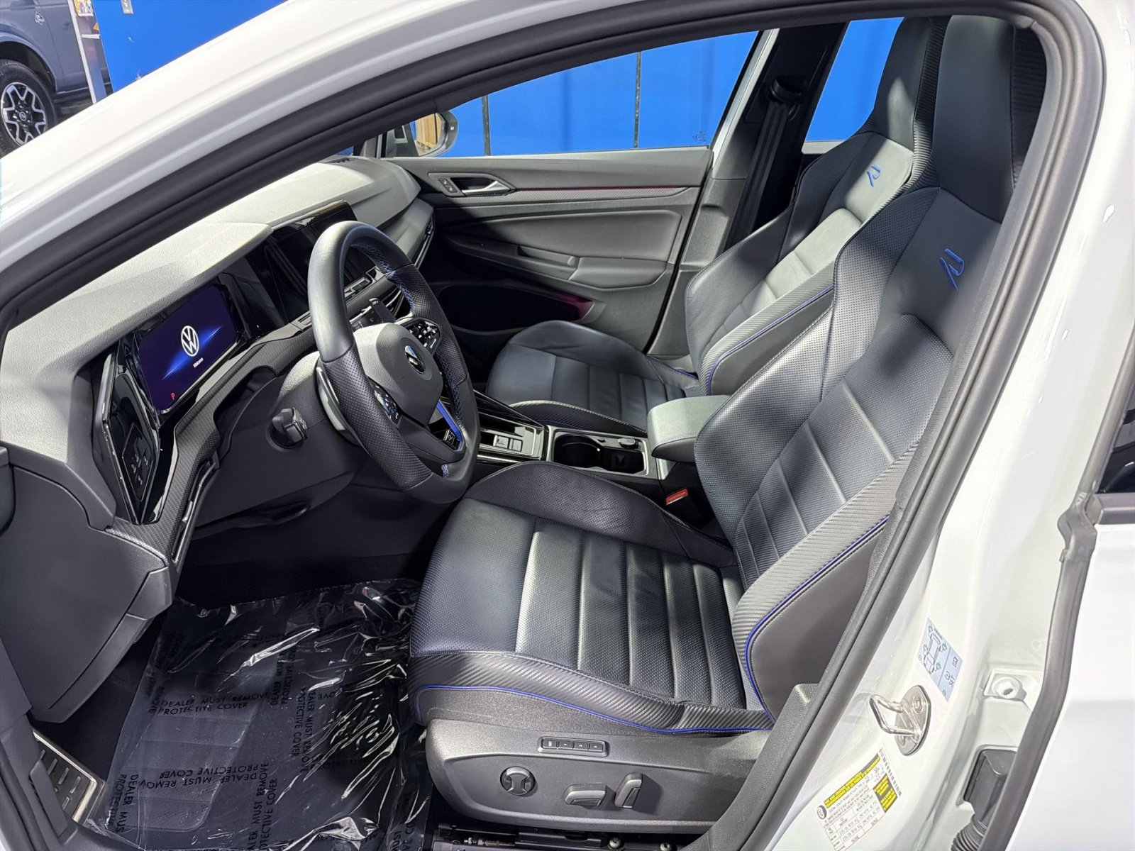 Used 2023 Volkswagen Golf R AWD/4WD image 23